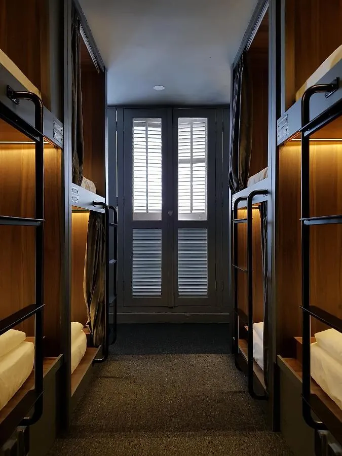 Wink At Mccallum Street Hotel Singapore Capsulehotel